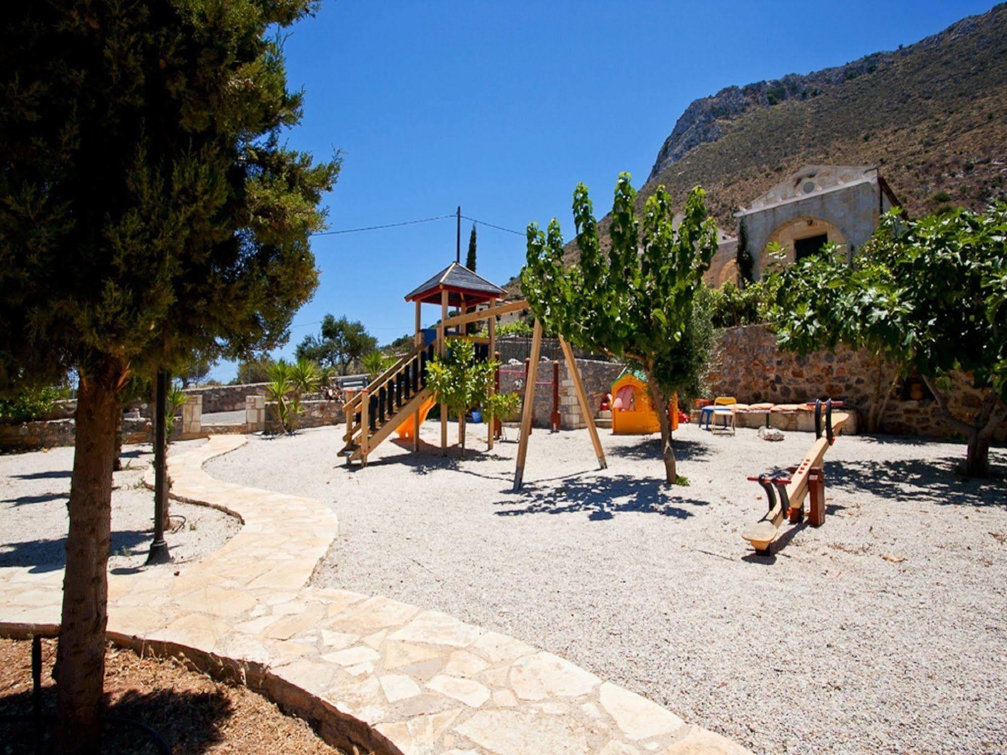 Villa Apollo - Saint George'S Retreat Village Kokkino Chorio المظهر الخارجي الصورة